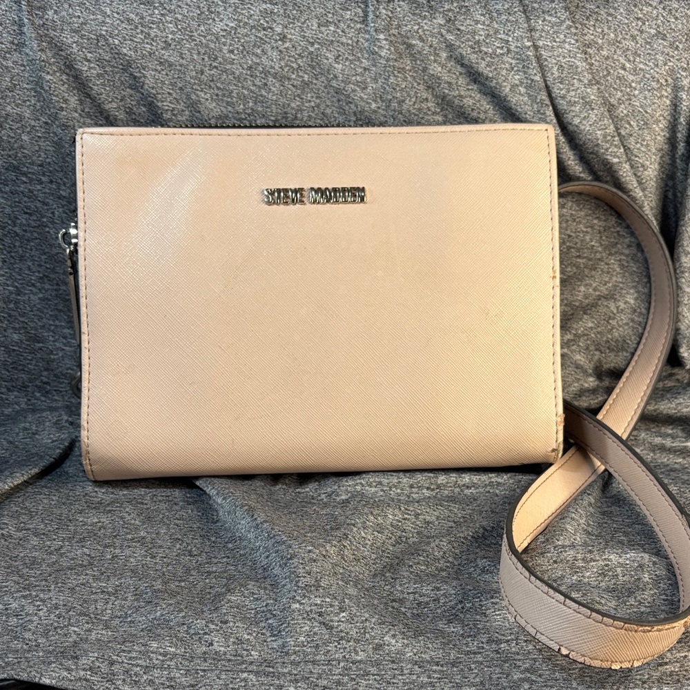 Well Loved Steve Madden Light Tan Crossbody Bag